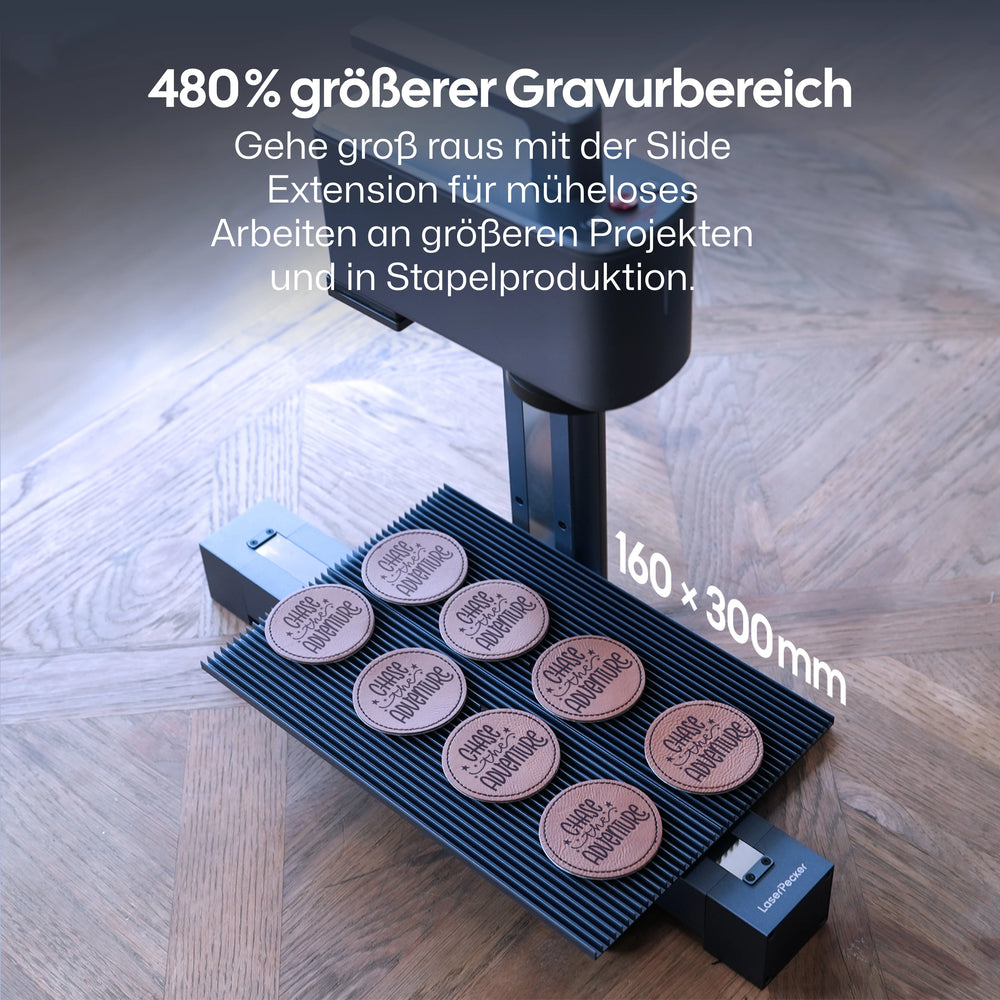 LaserPecker LP2 Plus Lasergravierer mit Slide Extension – 480% größerer Gravurbereich von 160 × 300 mm für große Projekte und Stapelproduktion.